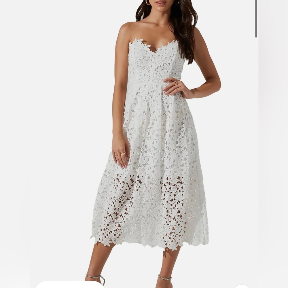 ASTR the Label Lace MIDI Dress